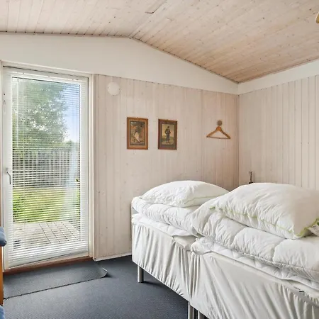 Pet Friendly In With Wifi Feriehus Slagelse