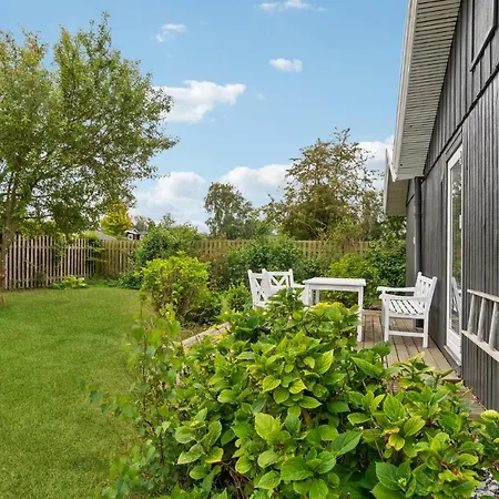 3 Bedroom Lovely In